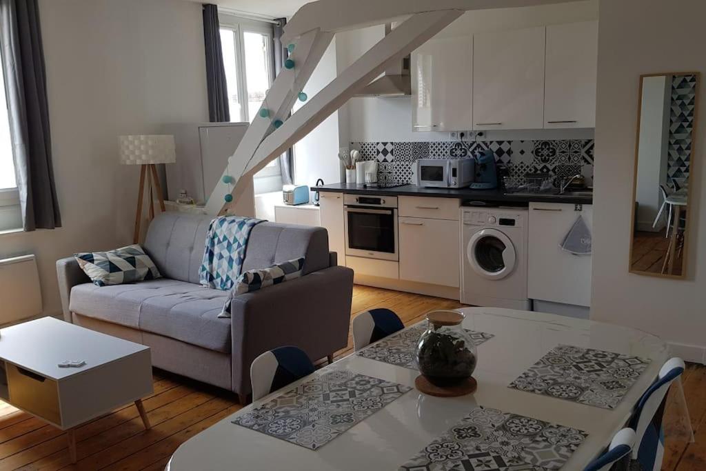 Appartement Lumineux Et Moderne لو مان المظهر الخارجي الصورة